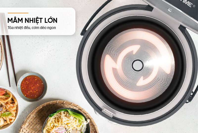 Sở hữu công suất 700W cùng mâm nhiệt lớn